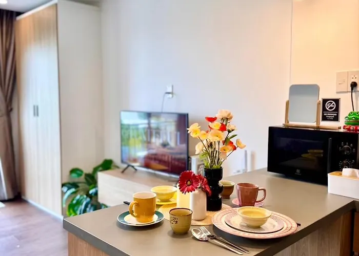Common Living Ekkamai 公寓 *